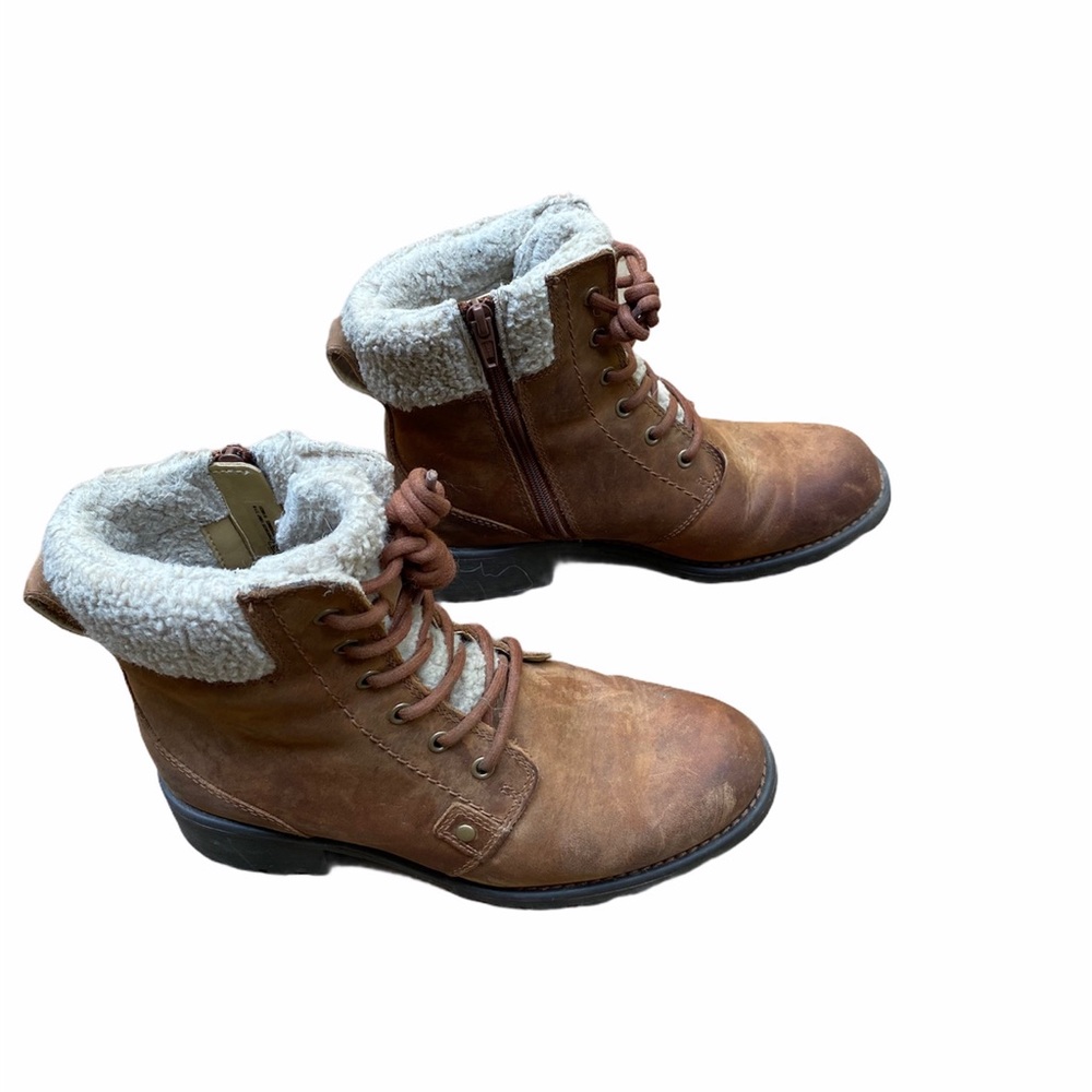 Clark’s Orinoco Dusk Shearling Lined Lace Up Boot - Picture 4 of 8